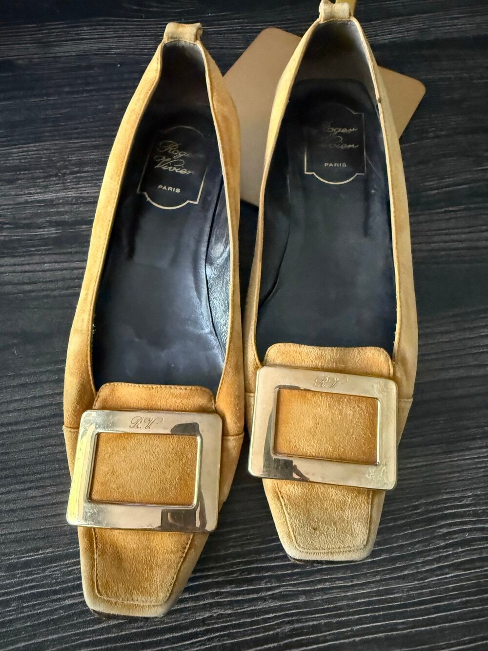 Roger Vivier Belle Mustard Yellow Vivier Suede Buckle Flats Sz. 37